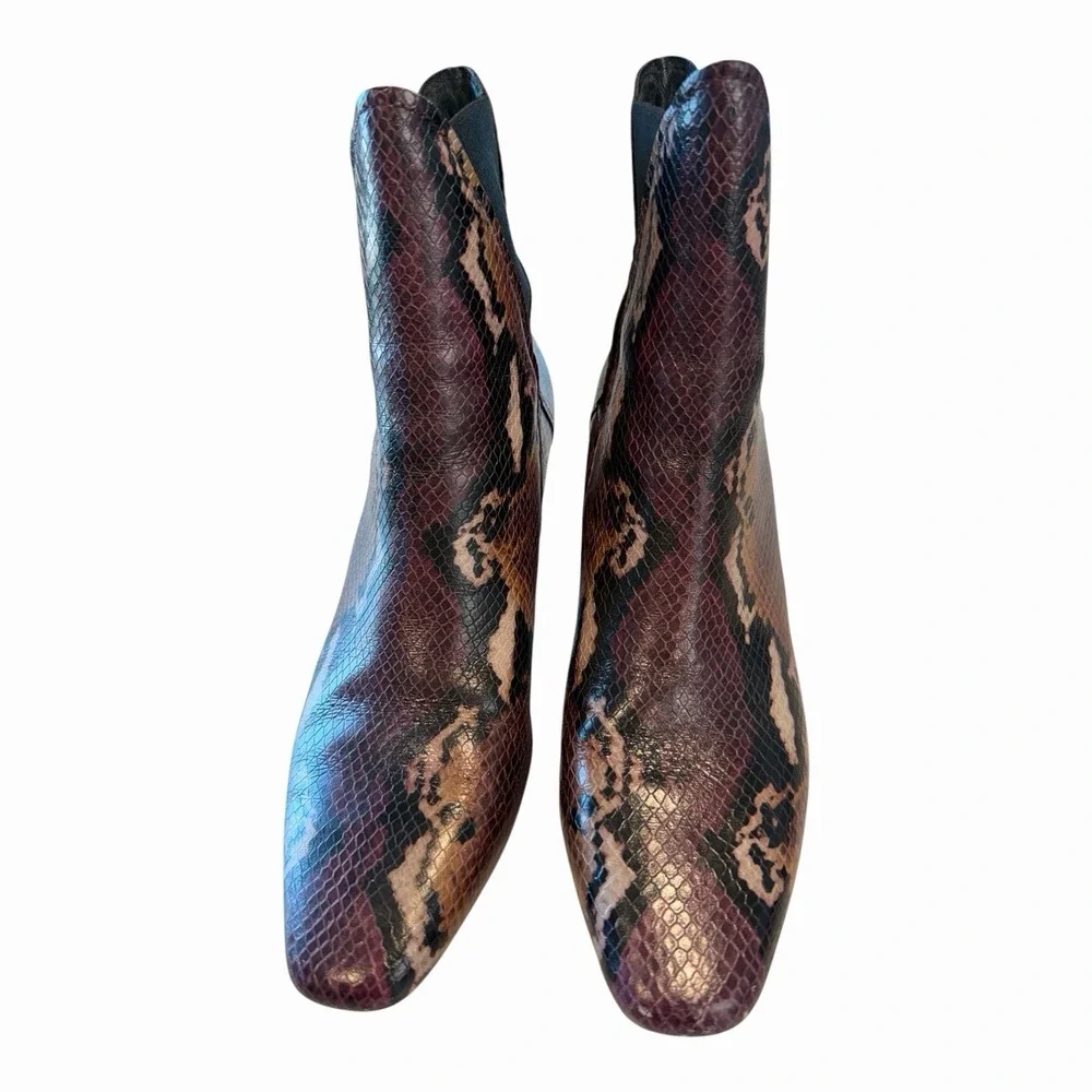 Donald Pliner Snake Print Leather Chelsea Ankle Booties Women's 10M Burgundy